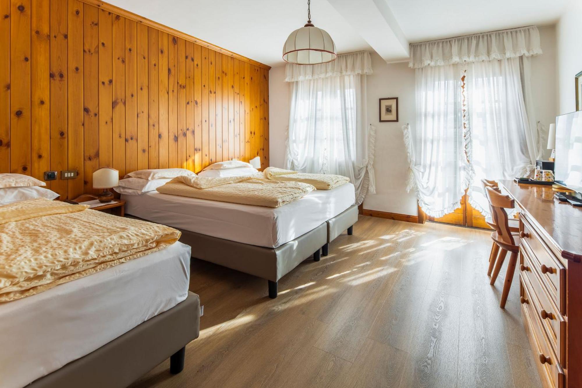 Hotel Menardi Cortina d'Ampezzo Exterior photo